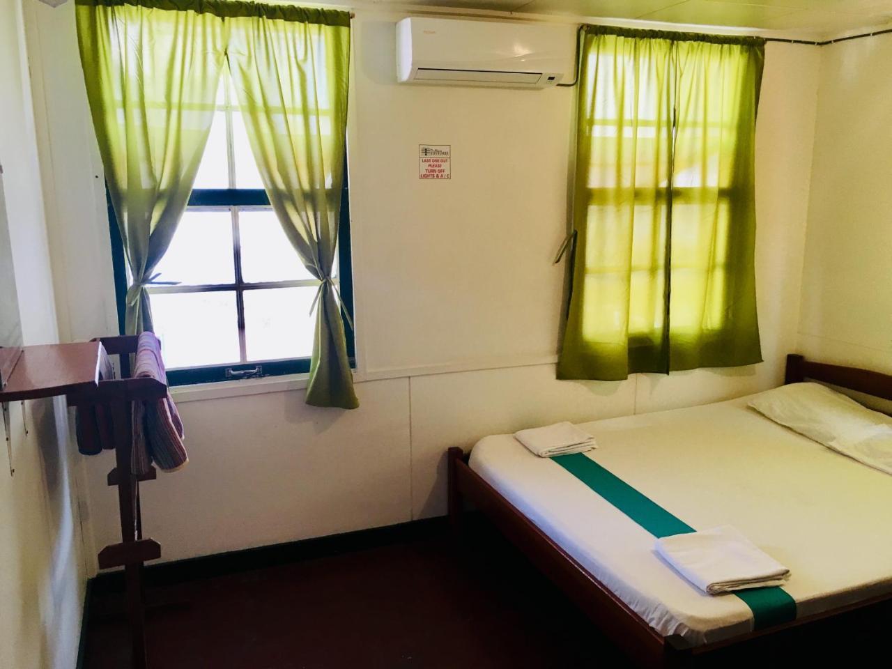 Guesthouse De Kleine Historie Paramaribo Exteriör bild